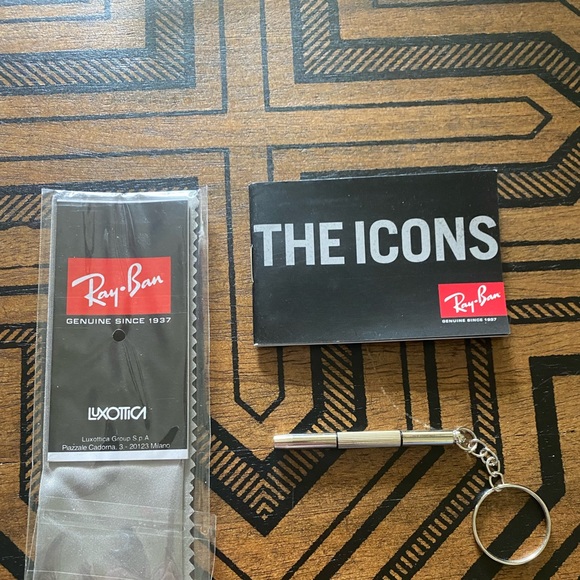 Authentic Ray-Ban Sunglasses. Never Worn. main image 5